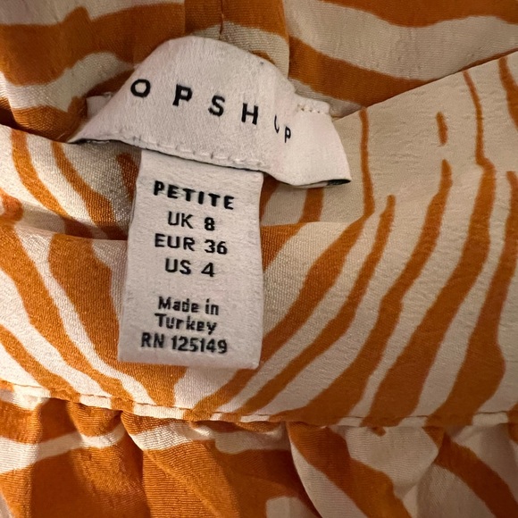 TOPSHOP Petite Pleated Tiger Print Midi Skirt - Picture 5 of 9